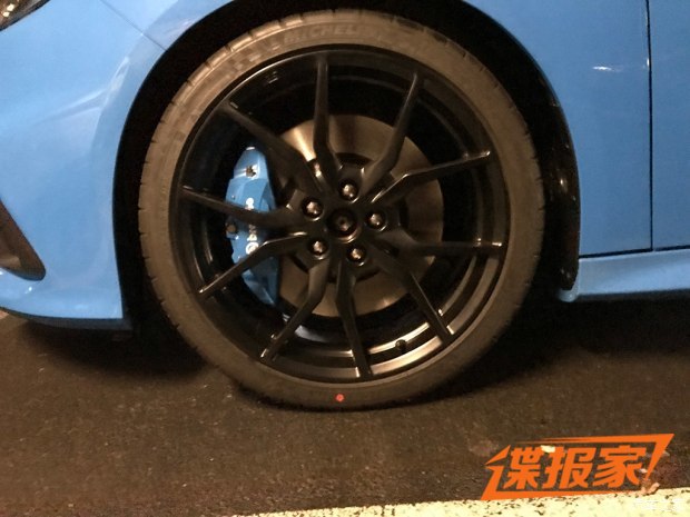 2018日內(nèi)瓦車展探館：?？怂筊S限量版